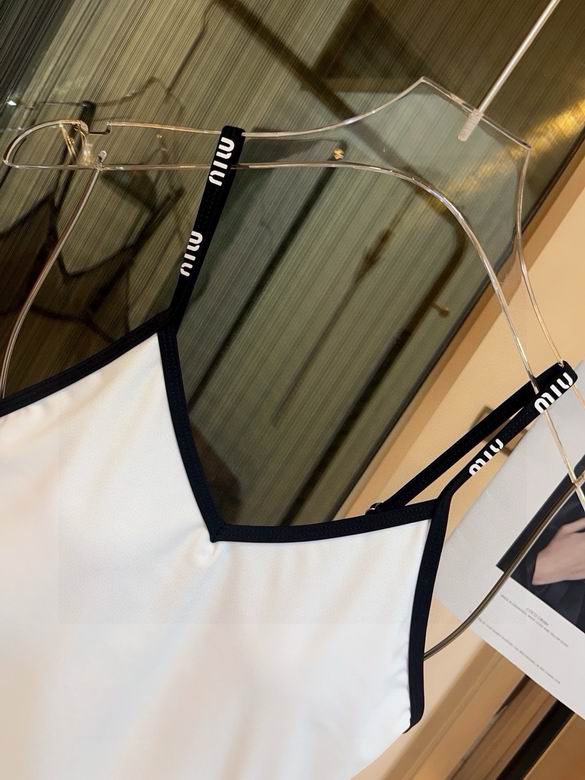 MiuMiu S-XL  (2)